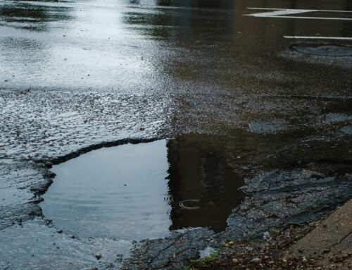 Gouges On Highway What to do in Case of a Puncture on the Motorway? | Road Hero